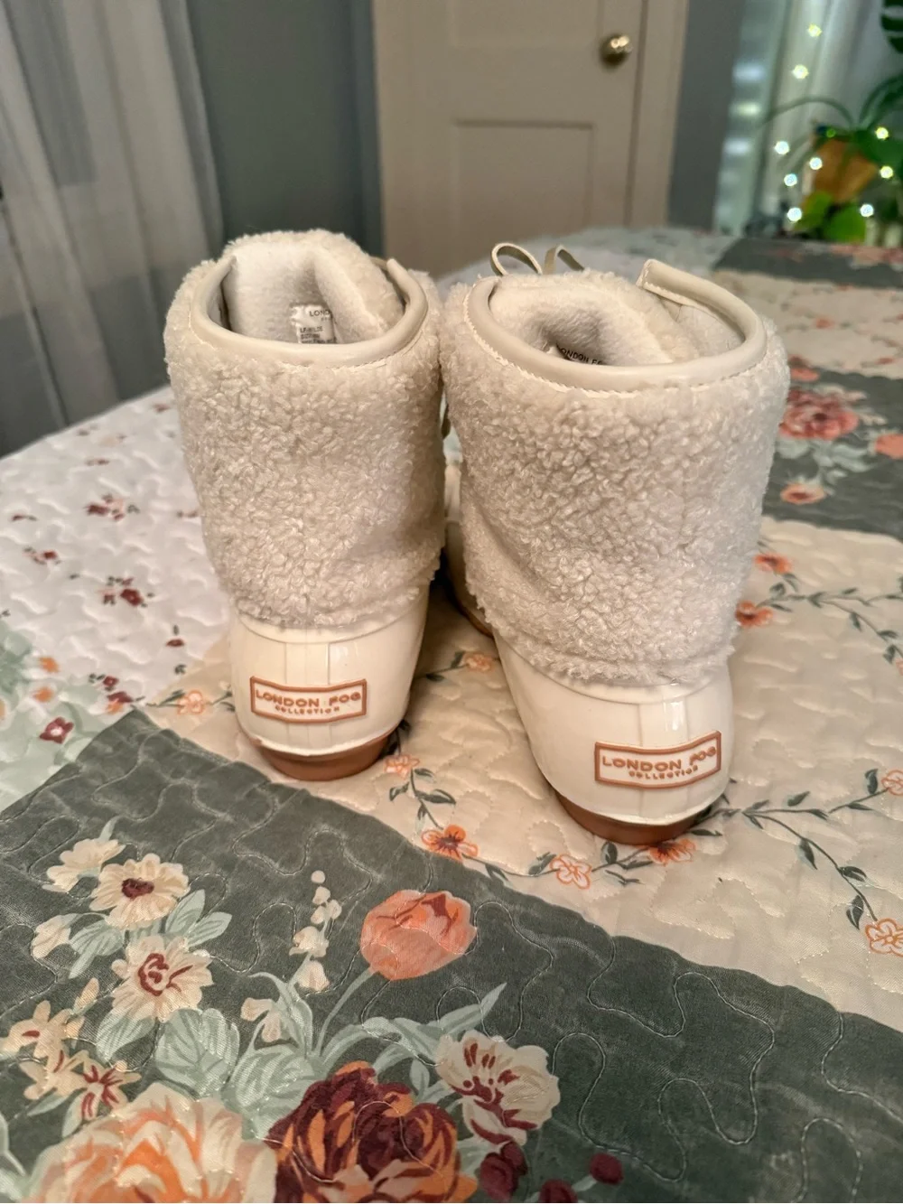 Women's Cream Sherpa Duck Boots